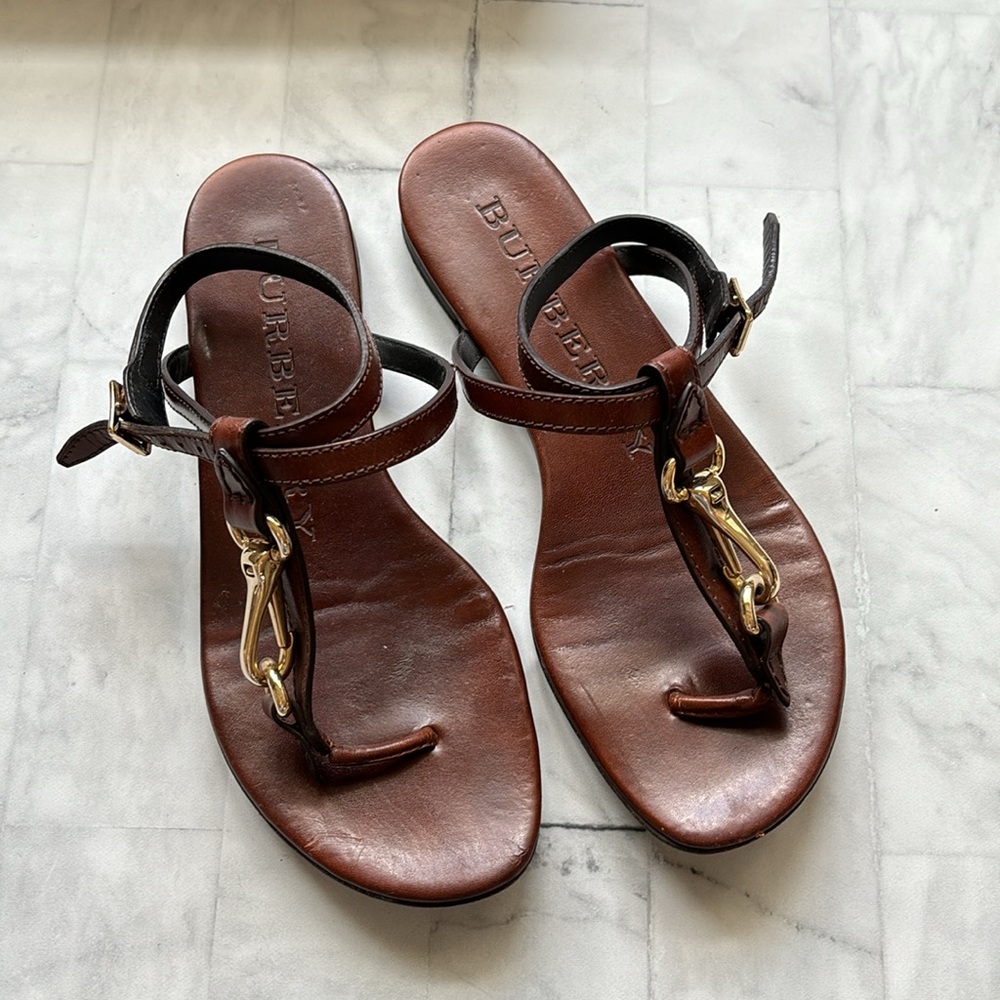 Burberry Reason Buckle-strap Brown Leather Flat Sandals - Picture 13 of 15